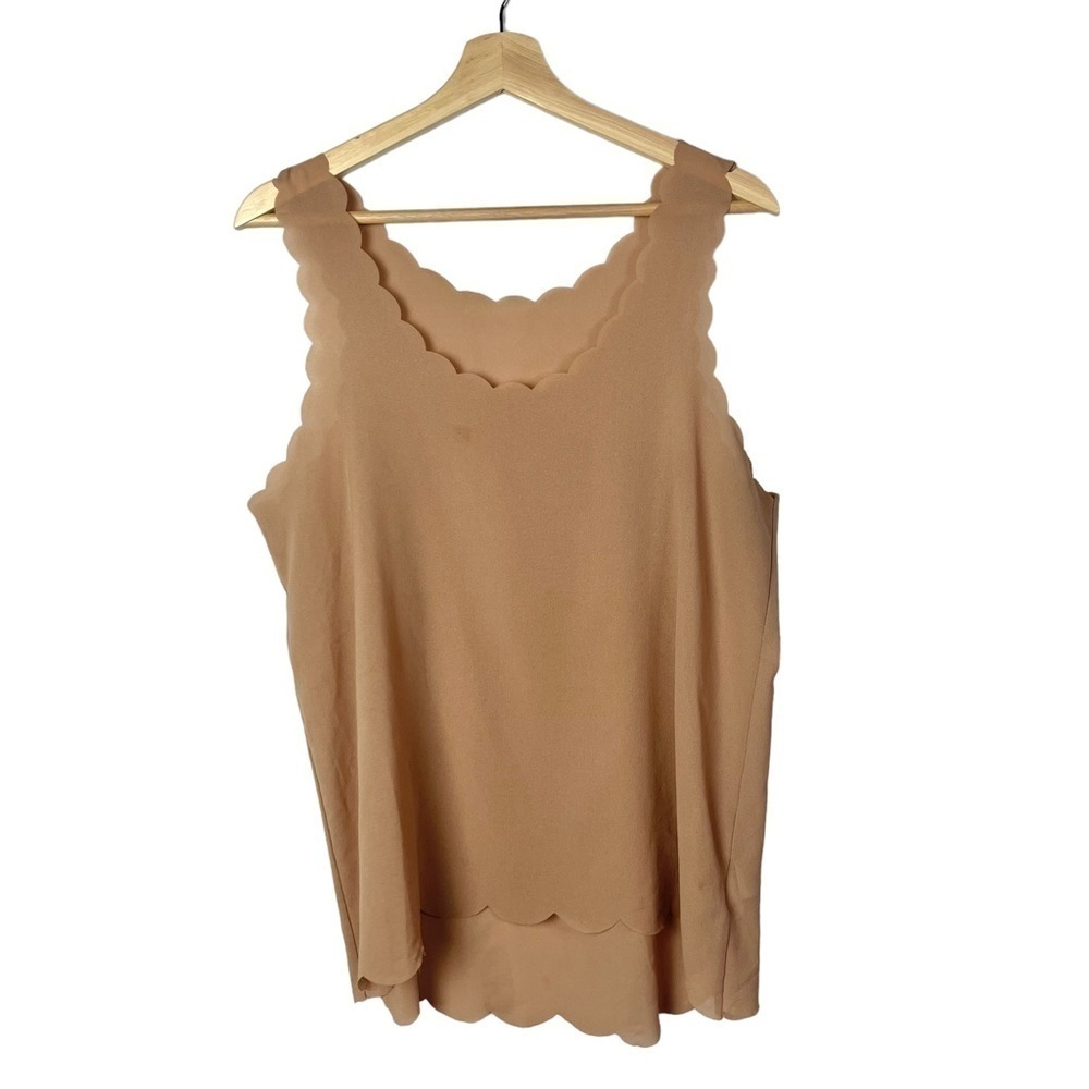 Coveted Clothing Boutique Light Brown Chiffon Scallop Tank Top‎ L